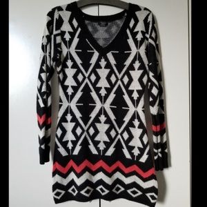 Rhapsody Long Sleeve Tribal Print Dress